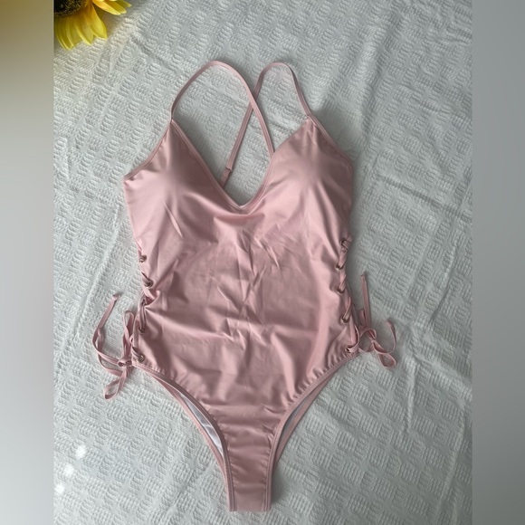 Swimsut & dress - Picture 2 of 15